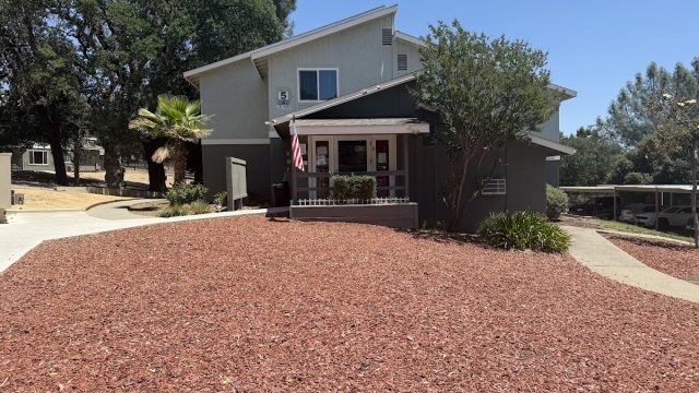 Clearlake Apartments