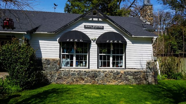 Featherbed Railroad Bed & Breakfast