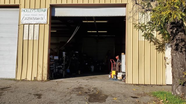 Holley’s Repair