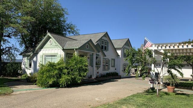 Provincial Color Painting & Decorating